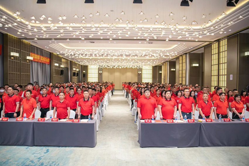杭州九鼎裝飾公司5月員工大會勝利召開！